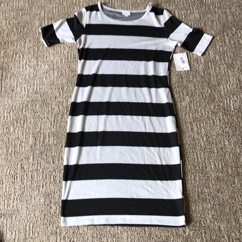 Lula roe Julia size small